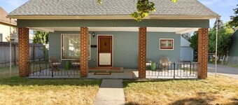 Summer Family Getaway: 3-Bedroom Gem Near Hip Strip and DT Missoula.