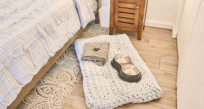 Cozy Condo w/King Bed Near SeaTac Airport