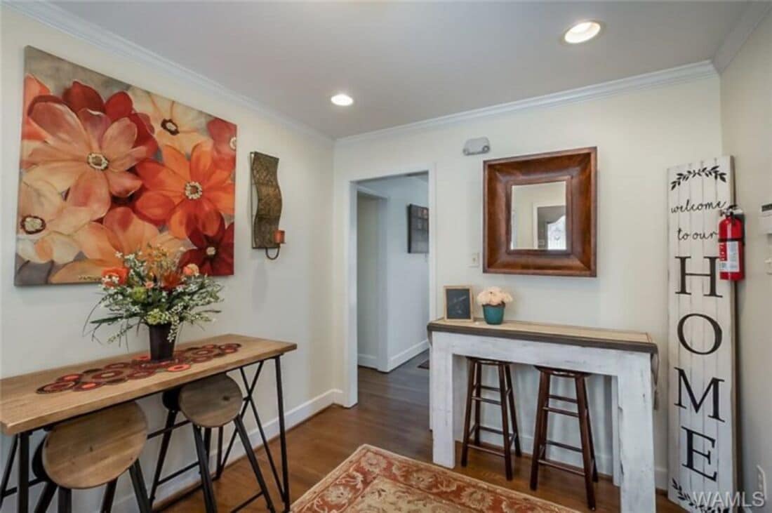 4 bedrooms, desk, iron/ironing board, free WiFi