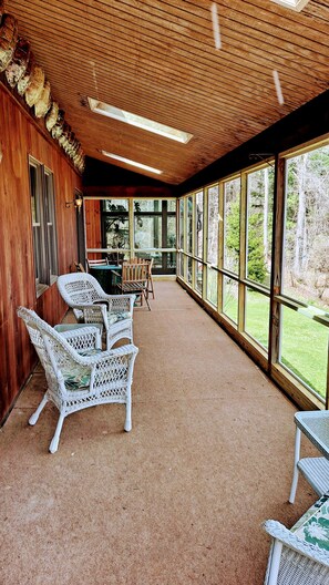 Property grounds - Beautiful Berkshire rental, rustic elegance, August through fall (New Marlborough)