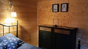 1 chambre, fer et planche Ă repasser, lit parapluie, Wi-Fi gratuit