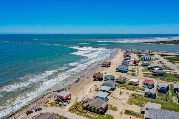 Una spiaggia nelle vicinanze