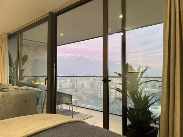 1 bedroom, WiFi - Luxury apartment 34th floor luxury district. (Las Condes)
