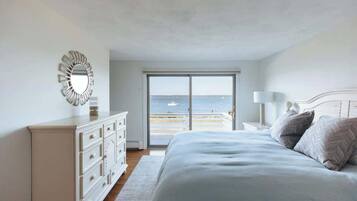 4 habitaciones, tabla de planchar con plancha, wifi y ropa de cama