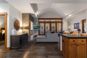 Living room - Iron Horse #308 by Tahoe Mountain Properties (Truckee)