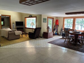 Interior - LAZY ACRES COTTAGE | LAKEFRONT | 2 Bed, 1 Bath (Nobleboro)