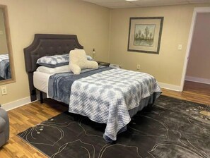 2 bedrooms, memory foam beds, WiFi