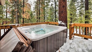 Unclassified image, 3 of 45, button - Deerpath Hideout by Tahoe Mountain Properties (Truckee)