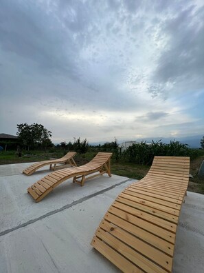 Terrace/patio - comfortable family hotel, pet friendly, with open pool, beautiful garden  (ახმეტა)