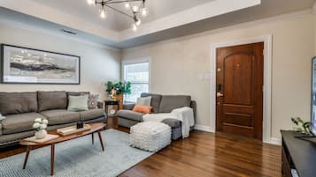 Smart-tv en een open haard