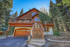 House, 3 Bedrooms | Exterior - Sunrise Chalet by Tahoe Mountain Properties (Truckee)