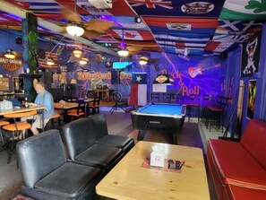 Bar (in der Unterkunft)