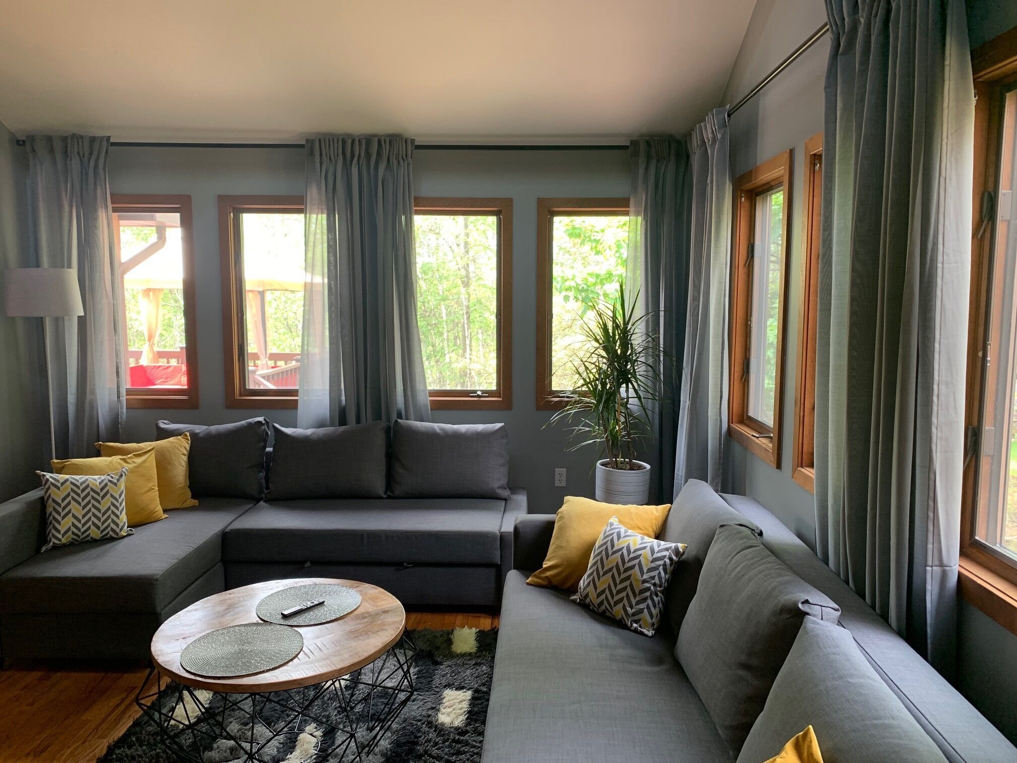 智能电视、壁炉