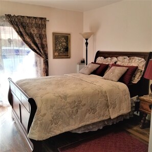 6 bedrooms, iron/ironing board, free WiFi, bed sheets - Beautiful Pet-Friendly Spacious Lodge near Yosemite & Lakes 9 Rooms/6BR/12 Beds (Oakhurst)