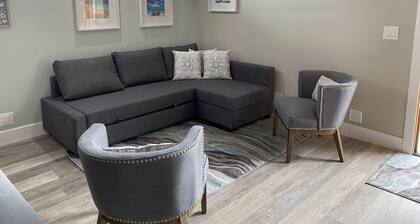 HB Hideaway · 2 Mi to Beach · 60+ Day Savings · Ideal for Snowbirds & WFH!