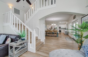 Smart TV, fireplace - MUST SEE!! Lighthouse Ocean view Beach Home and Outside Bar! (Bolivar Peninsula)