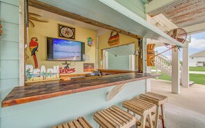 Bar (on property) - MUST SEE!! Lighthouse Ocean view Beach Home and Outside Bar! (Bolivar Peninsula)