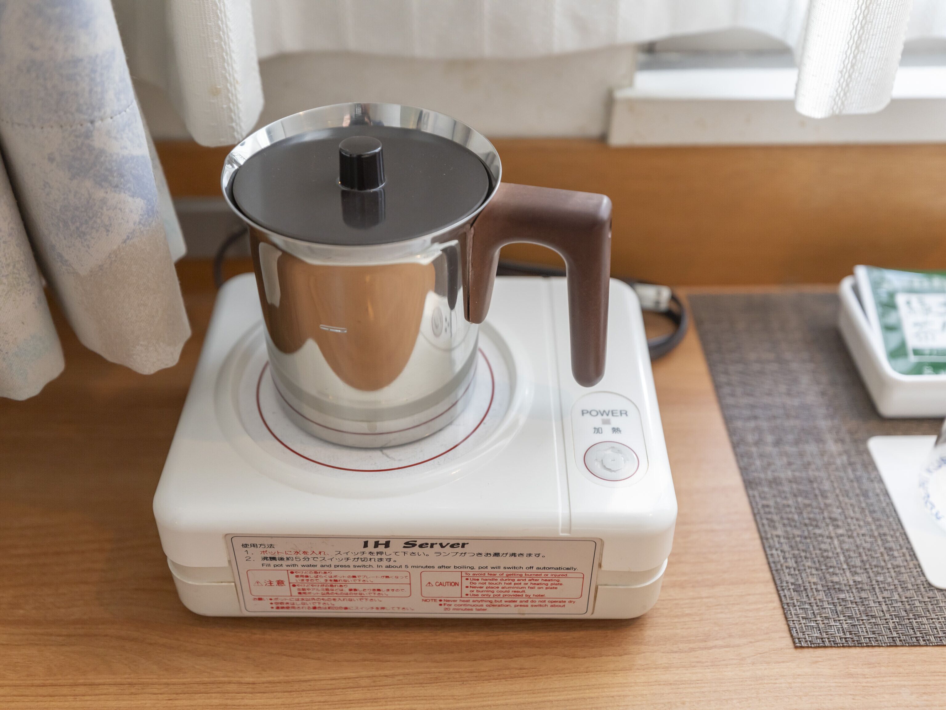 iron/ironing board, free wifi