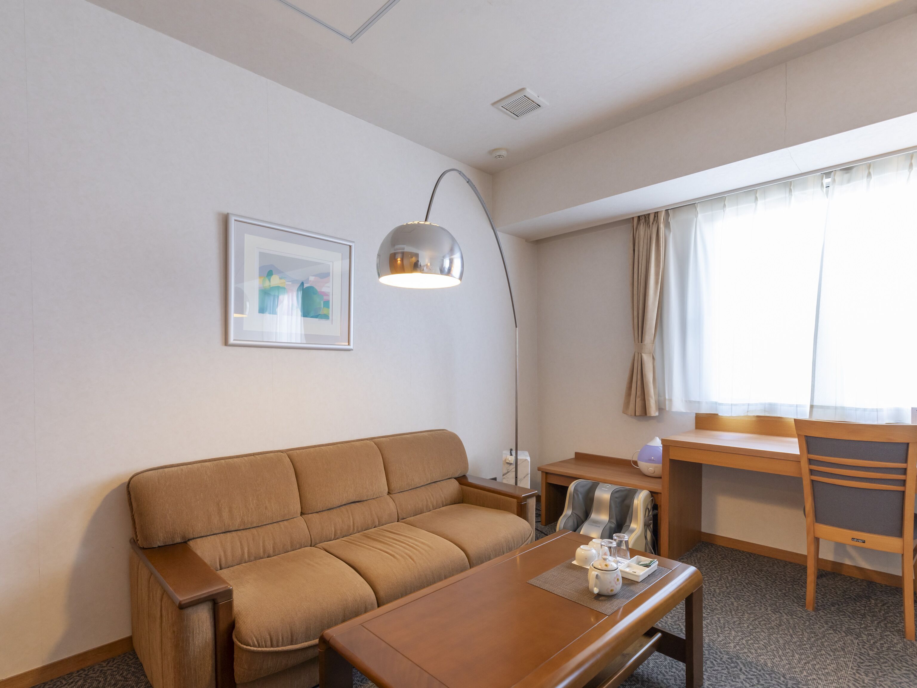 executive twin room, 2 double beds, smoking | iron/ironing board, free wifi