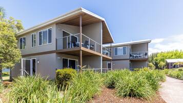 2 Bedroom Townhouse | Terrace/patio