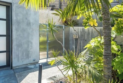 Ocean view Surf Ghetto custom home