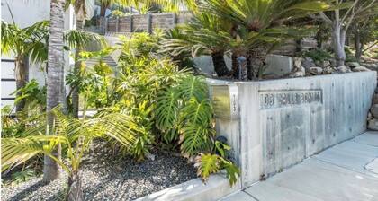 Ocean view Surf Ghetto custom home