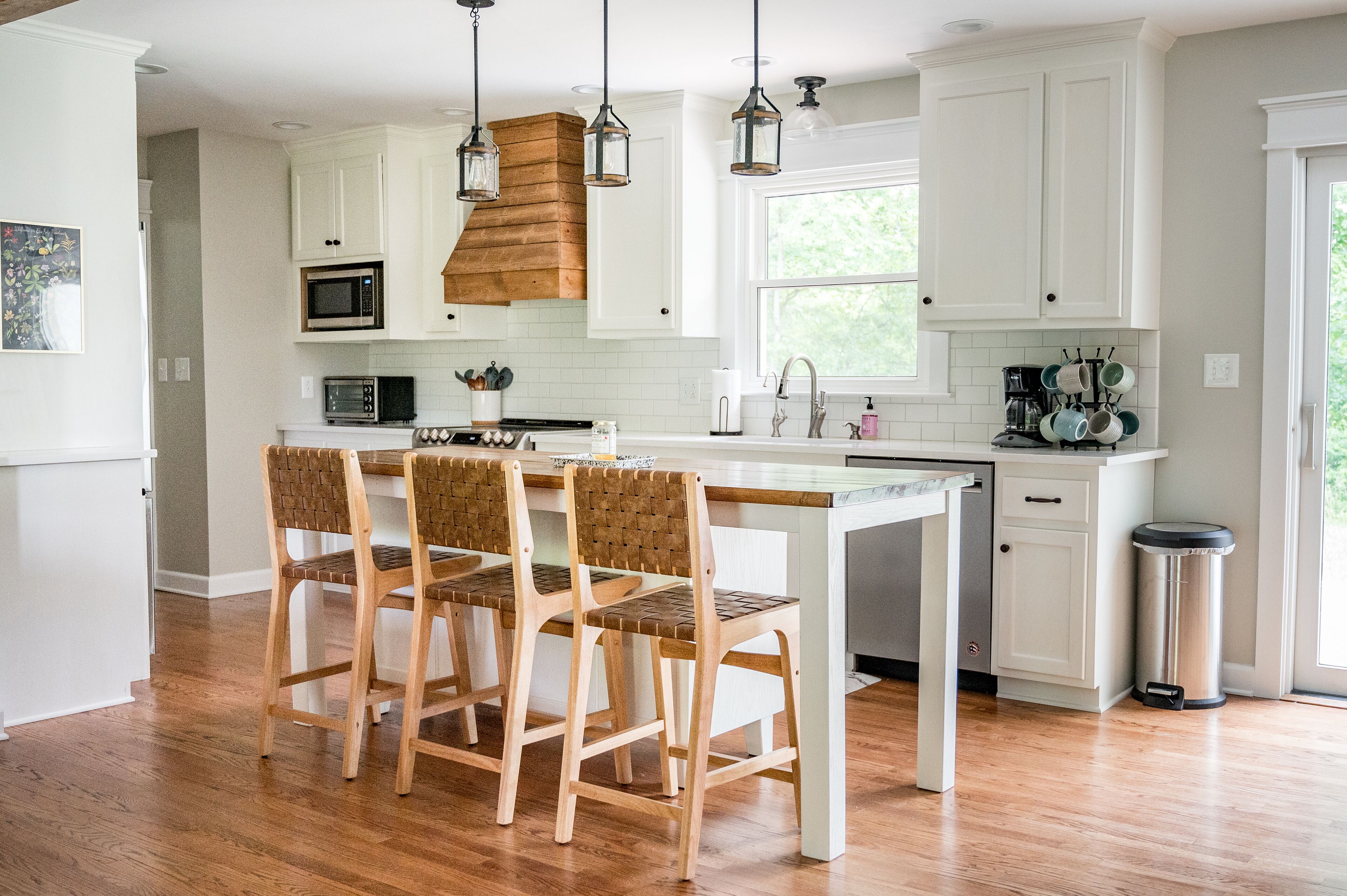 Orchard View Retreat in Blue Ridge Mountains with Hot Tub + 2 King Suites!