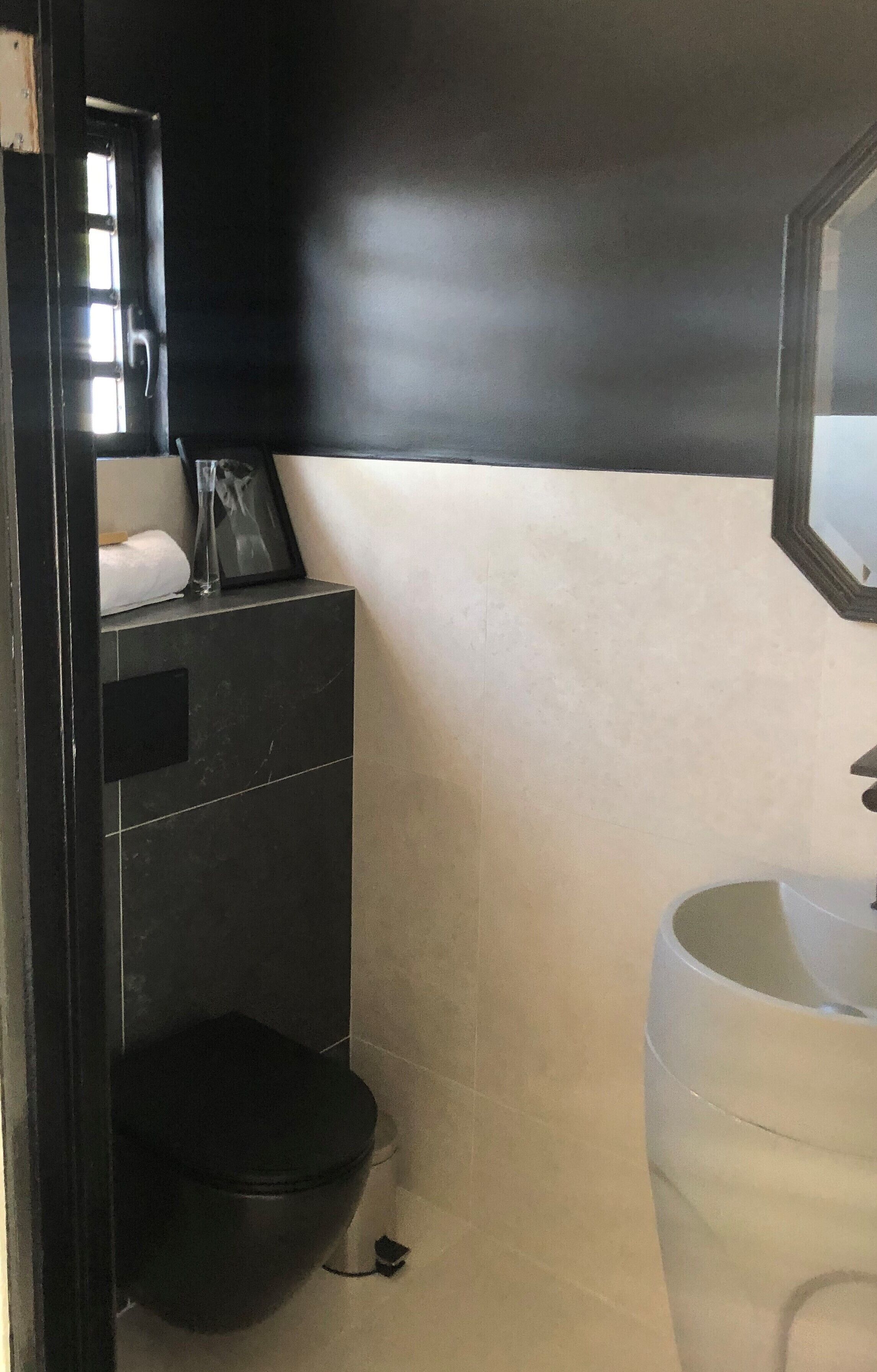 design double room | bathroom | rainfall showerhead, free toiletries, hair dryer, towels