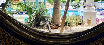 THUISHAVEN adults-only boutique resort