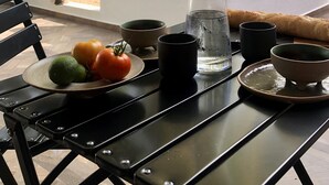 Design Double Room | Terrace/patio - THUISHAVEN adults-only boutique resort (Grote Berg)