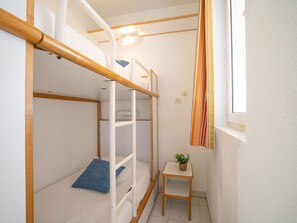 1 Schlafzimmer, Reisekinderbett, WLAN, Bettwäsche