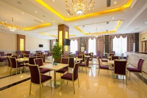 Restaurant - Vienna Hotel Guangzhou Huadu Cultural Tourism City Shiling shop (Guangzhou)