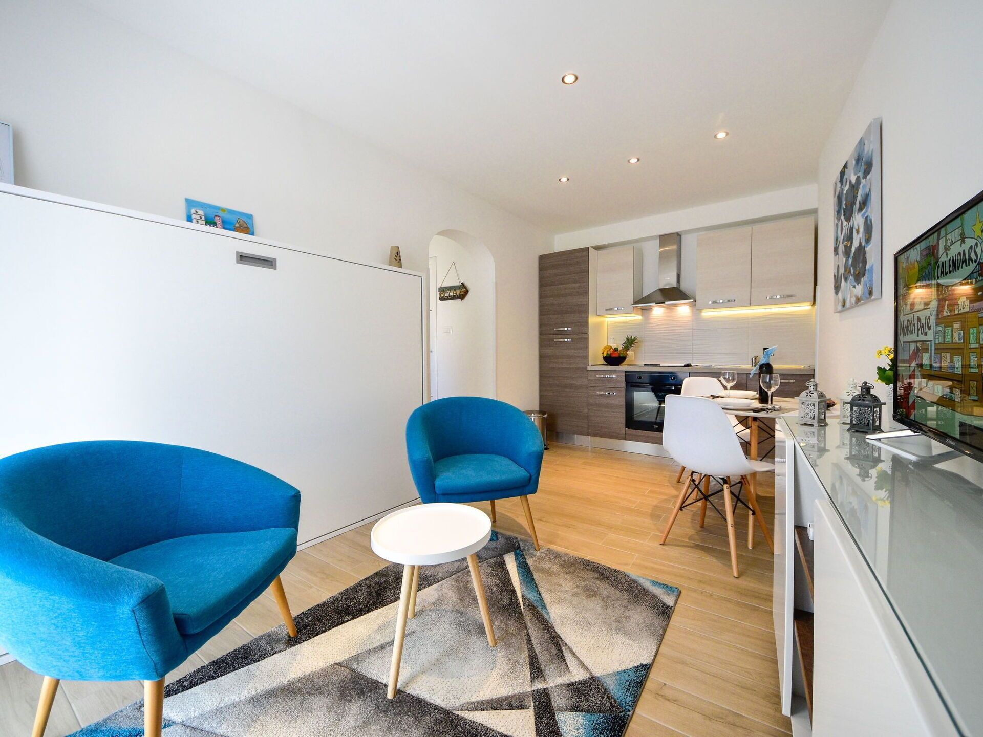 Möbel, Tabelle, Produkt, Azurblau, Stuhl, Beleuchtung, Interior Design, Gebäude, Flooring, Haus