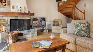 Télévision, cheminée