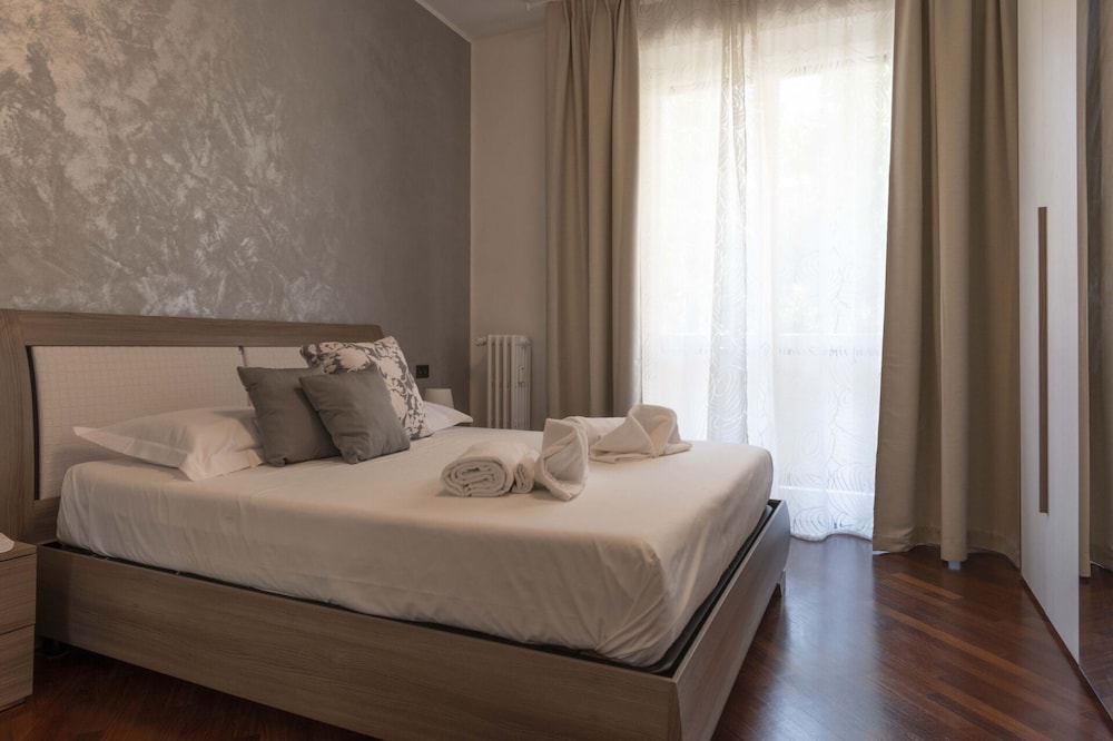 Mooi Appartement Voor 6 Personen Met Wifi, Airco, Tv, Balkon En Parking - Signa