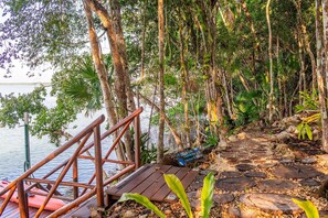 Property grounds - Bacalar Casa Relaxo on the Lagoon with Private Dock (Buenavista Bacalar)