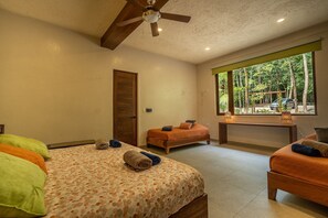 5 soverom, strykejern/-brett, wi-fi (inkludert) og sengetøy