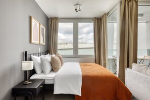 Iron/ironing board, WiFi, bed sheets - Newly Built Bonnevoie Studio w/ Balcony & Elevator, by Blueground (Luxembourg)