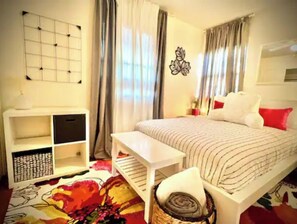 2 Schlafzimmer, Schreibtisch, Bügeleisen/Bügelbrett, kostenloses WLAN