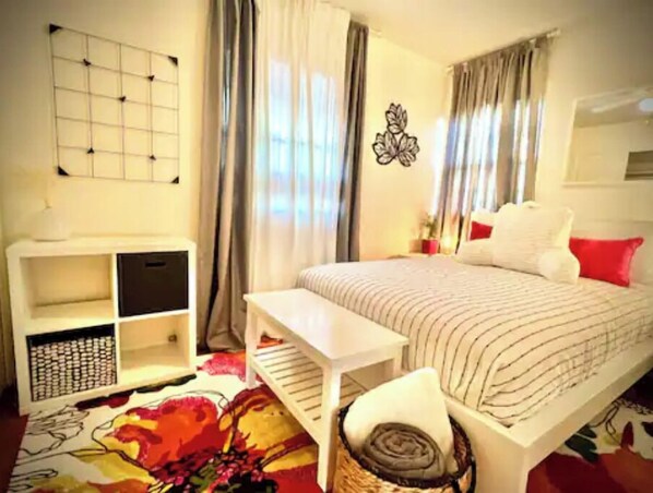 2 Schlafzimmer, Schreibtisch, Bügeleisen/Bügelbrett, kostenloses WLAN