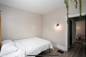 2 habitaciones, tabla de planchar con plancha y wifi gratis 