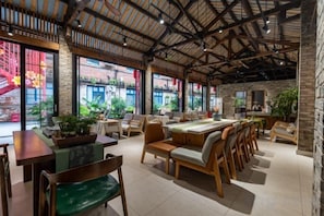 Unclassified image, 5 of 62, button - Gongxiaoshe Inn (Luo Dai Ancient Town) (Chengdu)