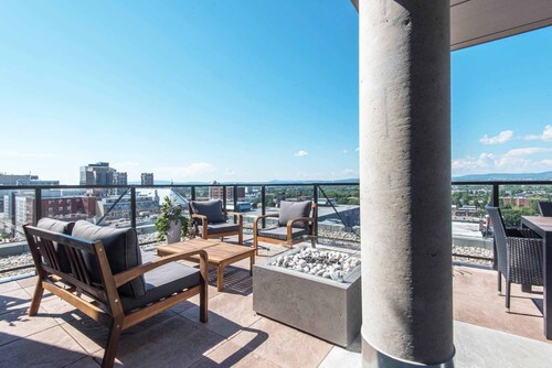 La loge FEQ (piscine sur le toit et gym)