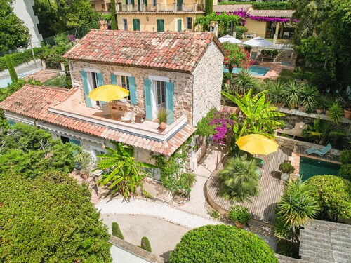 Superbe villa avec piscine & sauna