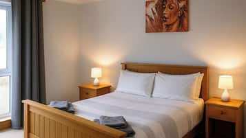 3 室のベッドルーム、アイロン / アイロン台、WiFi、ベッドシーツ