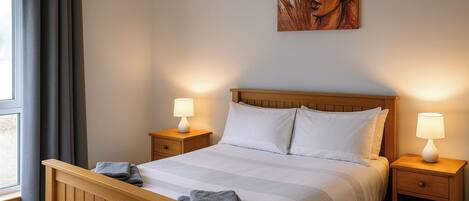 3 chambres, fer et planche Ă  repasser, Wi-Fi, draps fournis