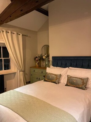 5 dormitorios, tabla de planchar con plancha, wifi y ropa de cama