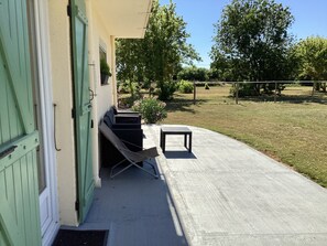 Terrace/patio - Apartment Sleeps 4 with Private Pool (Villelongue-de-la-Salanque)