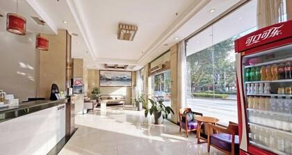 3 Good Chain Hotels (Hezhou College Branch)