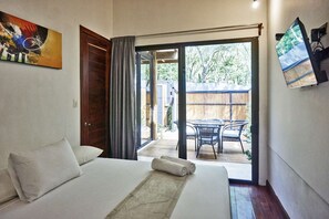 2 bedrooms, desk, WiFi, bed sheets - 2 Bed/2 Bath in the Heart of Santa Teresa~ 2 min from the Beach (Puntarenas Province)